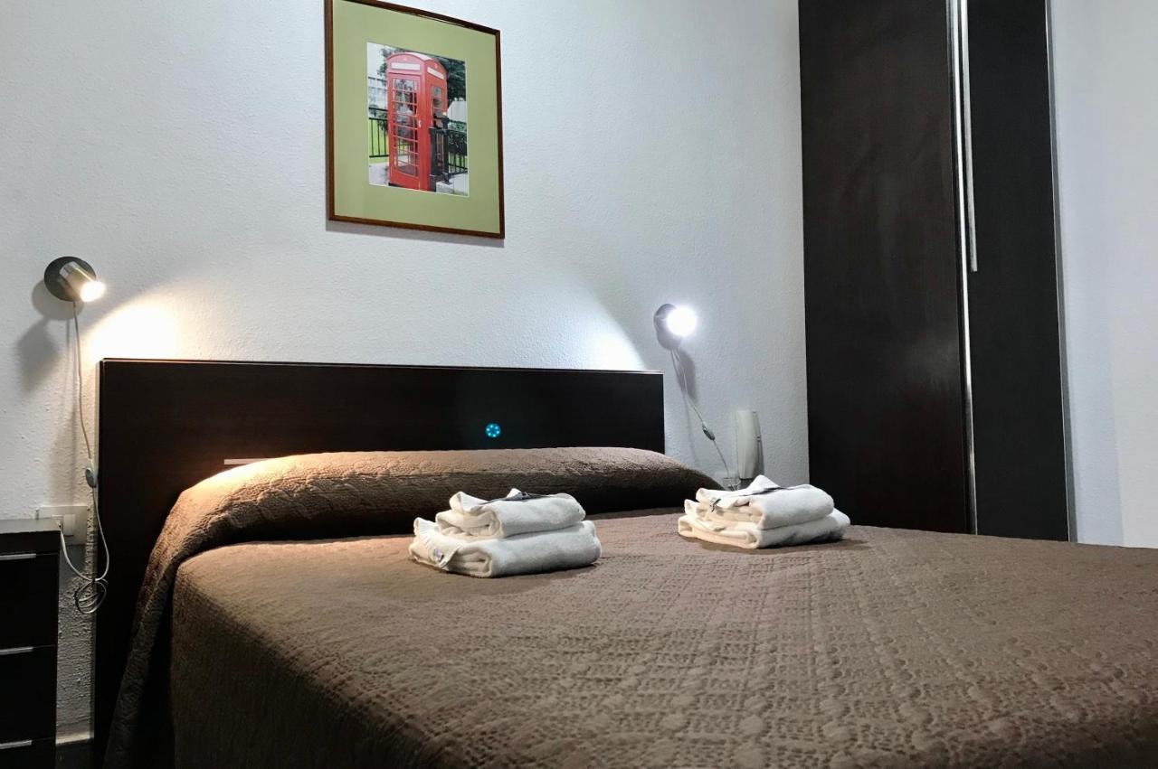 Hostal Carlos 2 La Línea de la Concepción 외부 사진